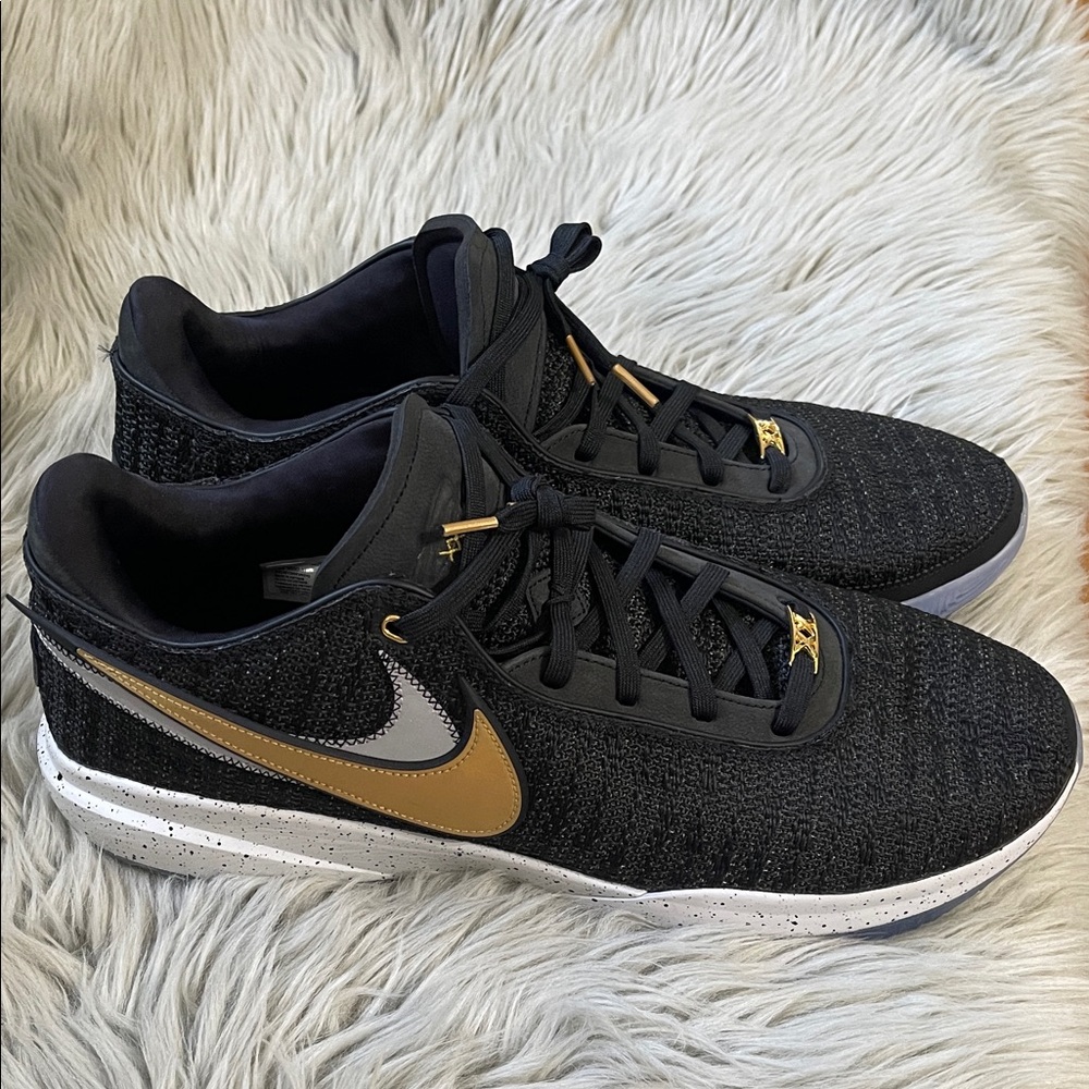 Nike Black and‎ Gold university red LeBron XX